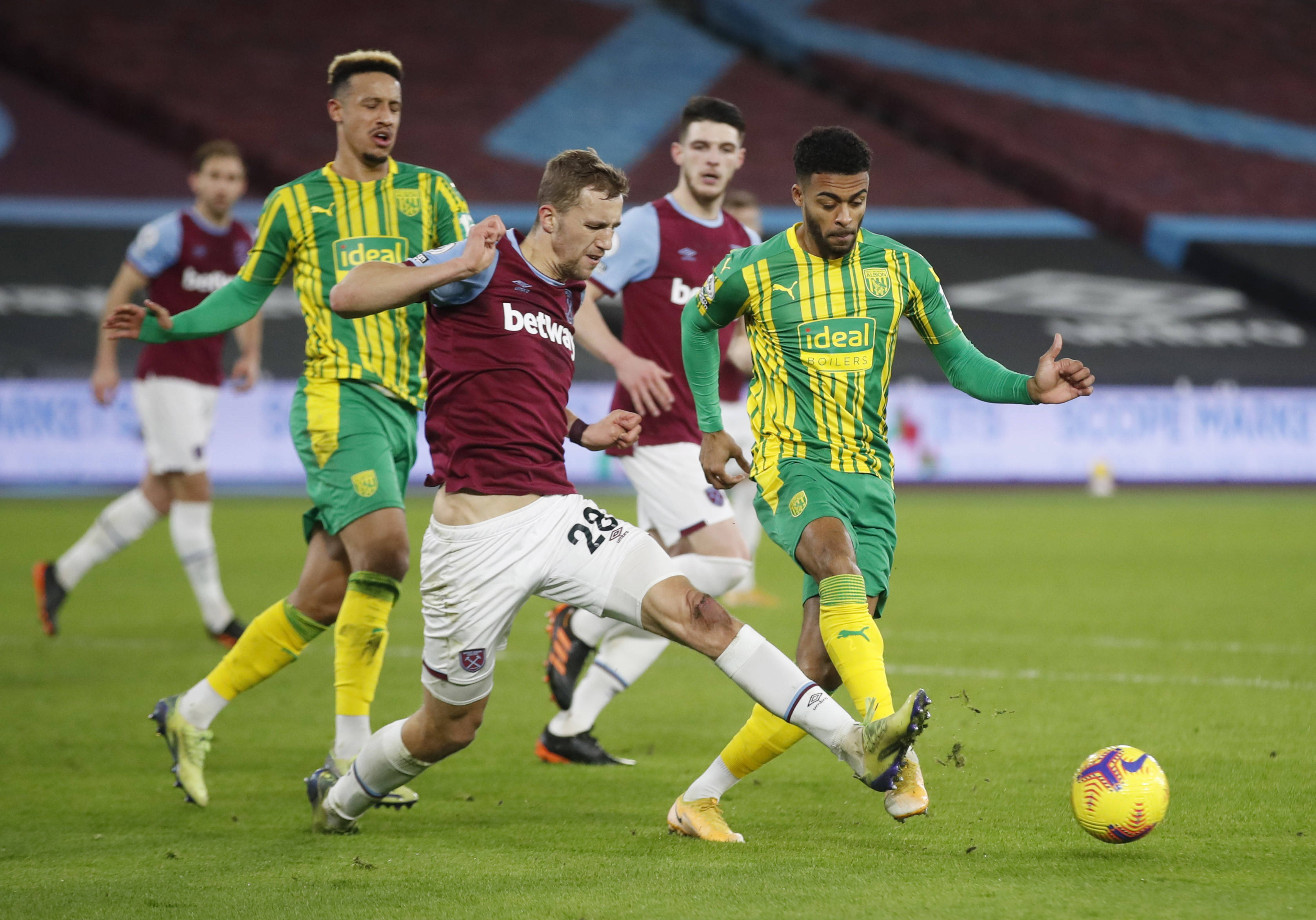 仅引发了球 仅引发了球